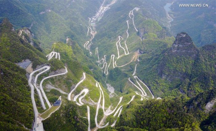 China Tianmen Mountain Road