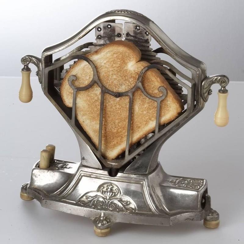 A Toaster From The 1920s