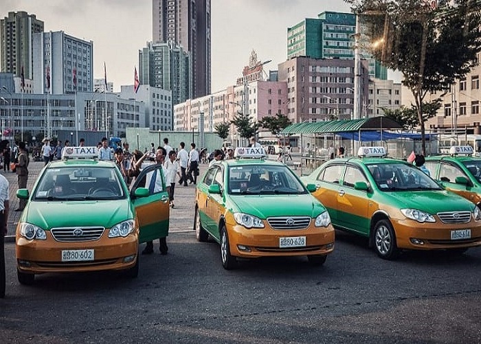 Lots of taxis