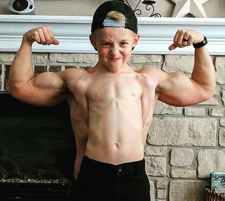 illusion small boy big muscles